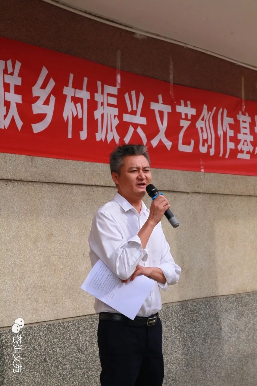 文脈潤(rùn)?quán)l(xiāng)土 丹青繪振興——大理市文聯(lián)鄉(xiāng)村振興文藝創(chuàng)作基地正式掛牌